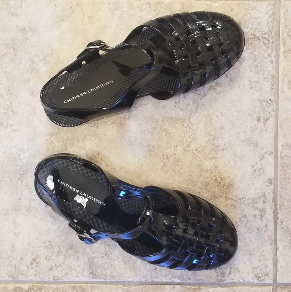 chinese laundry jelly sandals